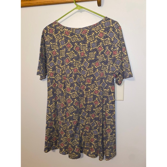 Lularoe PerfectT Gray Geometric pattern Size Large EUC - Picture 4 of 7